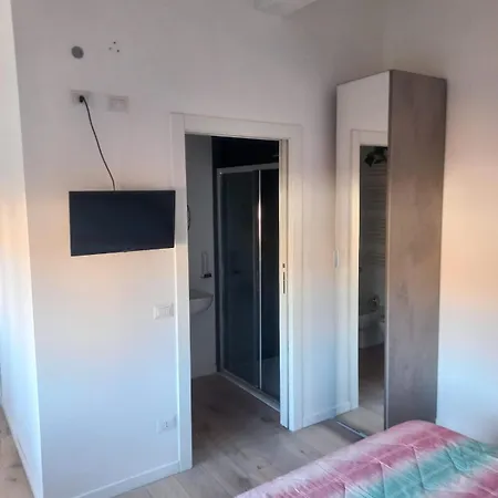 Apartment Center *