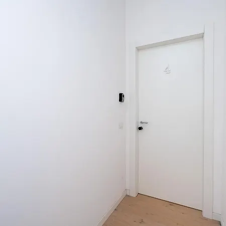 Apartment Center *